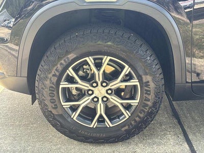 2024 GMC Acadia AT4