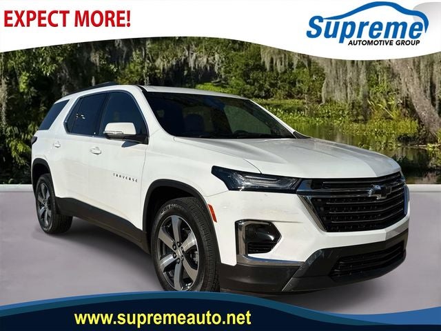 2023 Chevrolet Traverse LT Leather