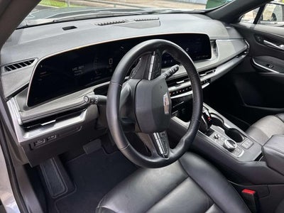 2025 Cadillac XT4 Premium Luxury