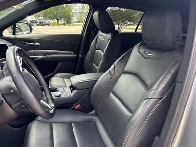 2025 Cadillac XT4 Premium Luxury