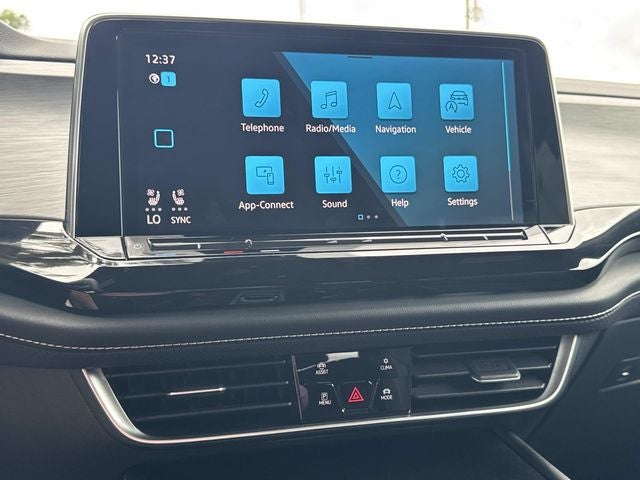 2025 Volkswagen Atlas Cross Sport SE w/Tech - Photo 18