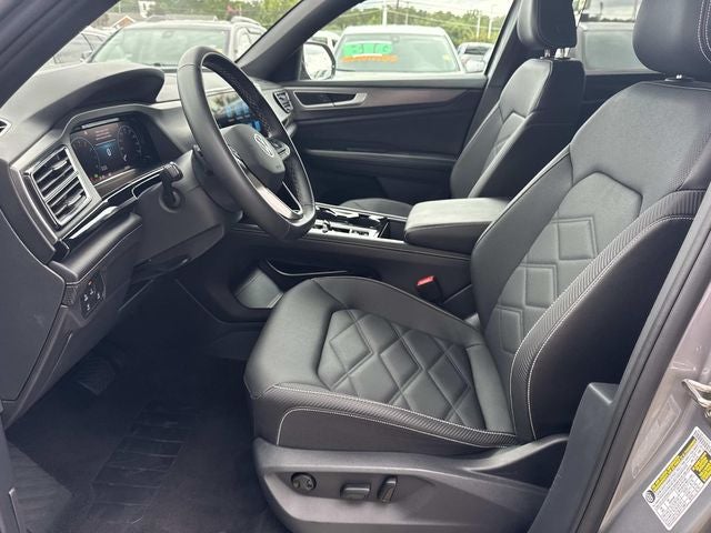 2025 Volkswagen Atlas Cross Sport SE w/Tech - Photo 9