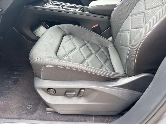 2025 Volkswagen Atlas Cross Sport SE w/Tech - Photo 30