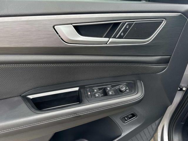 2025 Volkswagen Atlas Cross Sport SE w/Tech - Photo 33