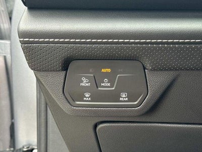 2025 Volkswagen Atlas Cross Sport 2.0T SE w/Technology