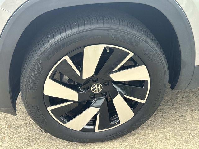 2025 Volkswagen Atlas Cross Sport SE w/Tech - Photo 24