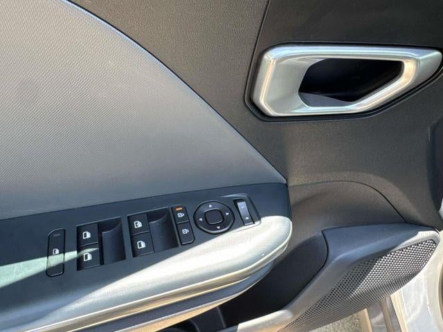 2025 Kia K4 LXS - Photo 33