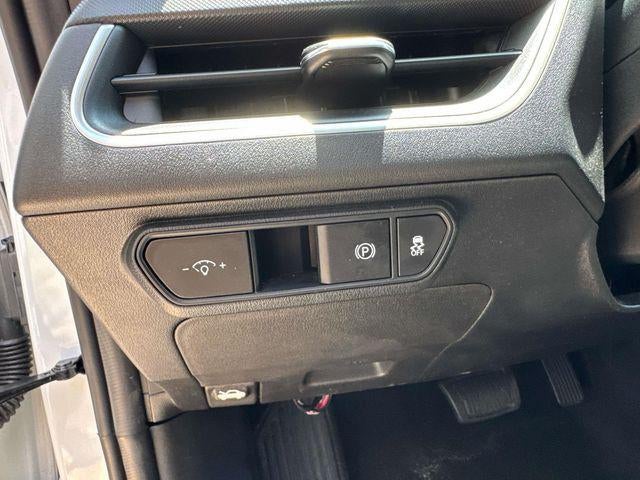 2025 Kia K4 LXS - Photo 34