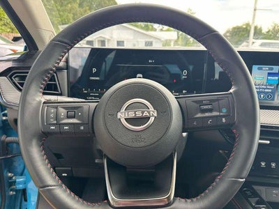 2025 Nissan Kicks SR
