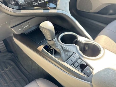 2024 Toyota Camry Hybrid LE