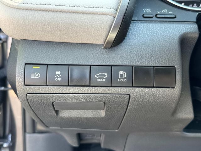 2024 Toyota Camry Hybrid LE