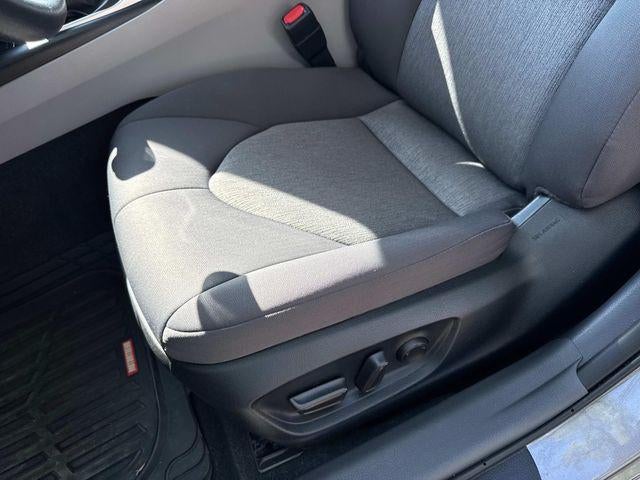 2024 Toyota Camry Hybrid LE