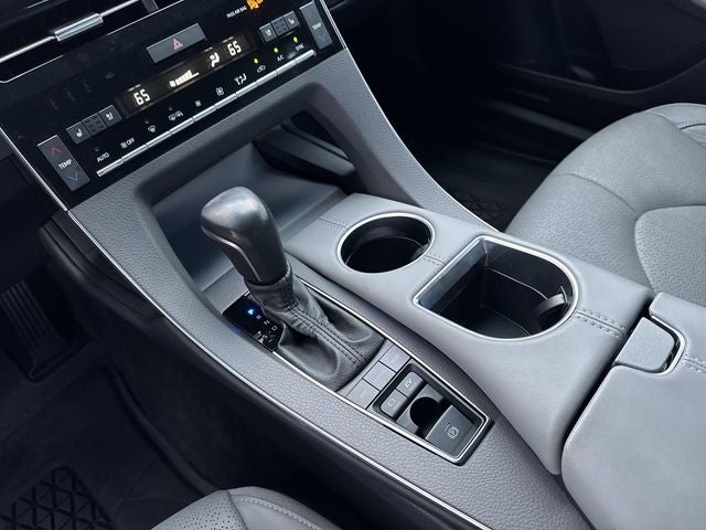 2022 Toyota Avalon Hybrid Limited