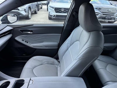 2022 Toyota Avalon Hybrid Limited