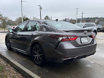 2022 Toyota Camry SE