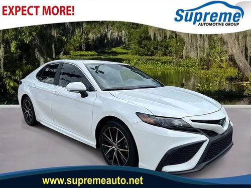 2024 Toyota Camry Hybrid SE