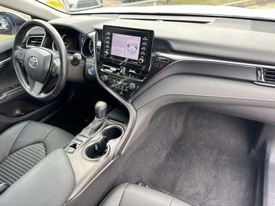 2024 Toyota Camry Hybrid SE