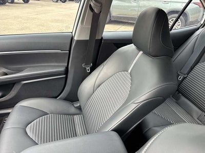 2024 Toyota Camry Hybrid SE