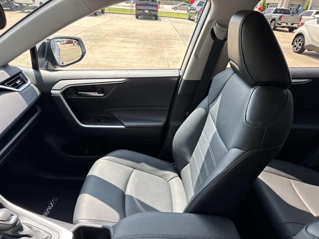 2023 Toyota RAV4 Hybrid XLE Premium