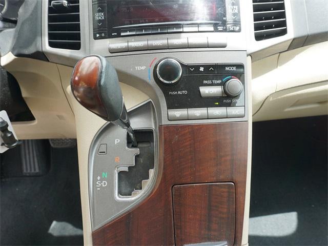 2010 Toyota Venza Base