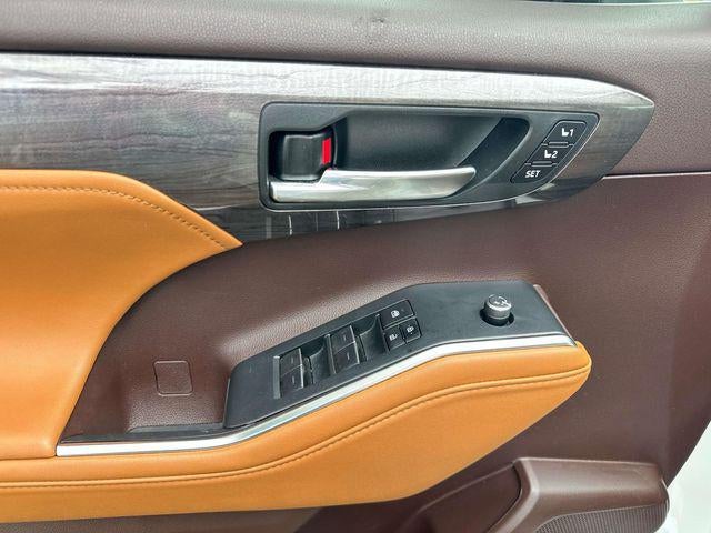 2022 Toyota Highlander Platinum