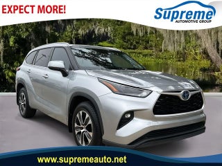 2022 Toyota Highlander Hybrid XLE