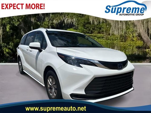 2024 Toyota Sienna LE 8 Passenger