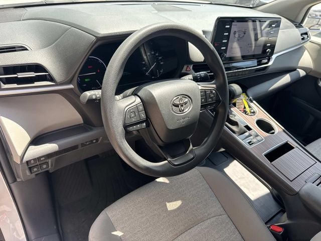 2024 Toyota Sienna LE 8 Passenger