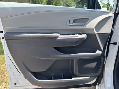 2024 Toyota Sienna LE 8 Passenger