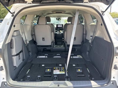 2024 Toyota Sienna LE 8 Passenger