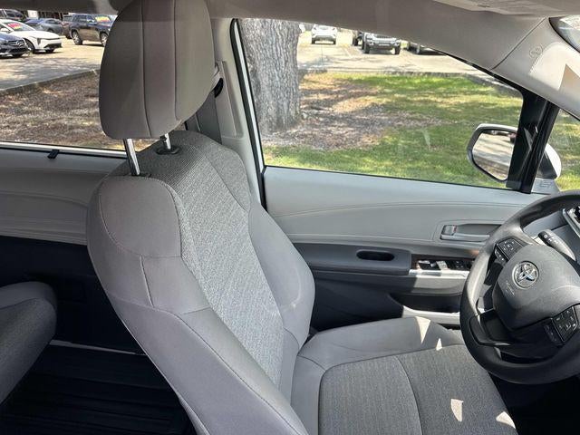 2024 Toyota Sienna LE 8 Passenger