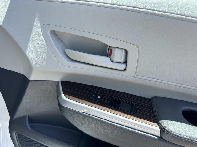 2024 Toyota Sienna LE 8 Passenger