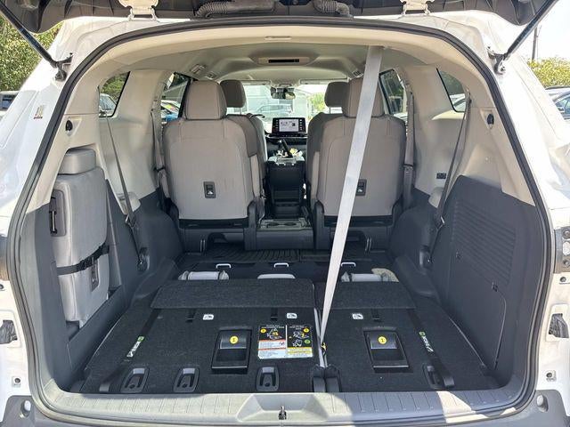 2024 Toyota Sienna LE 8 Passenger