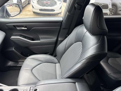 2022 Toyota Highlander XSE