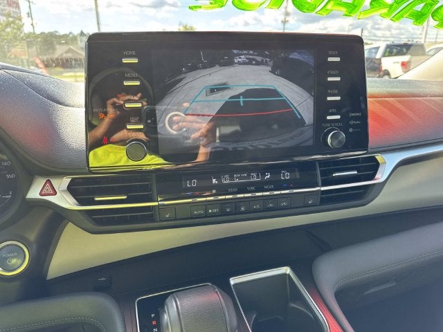 2024 Toyota Sienna XLE 8 Passenger