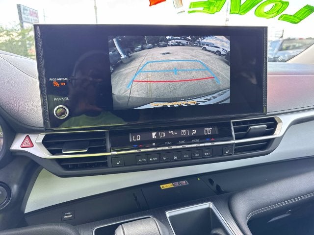 2025 Toyota Sienna XLE 8 Passenger