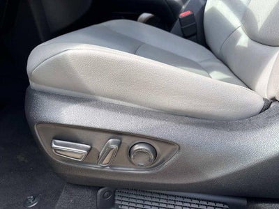 2025 Toyota Sienna XLE 8 Passenger