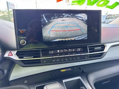 2025 Toyota Sienna XLE 8 Passenger