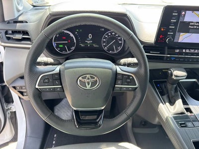 2022 Toyota Sienna Limited 7 Passenger