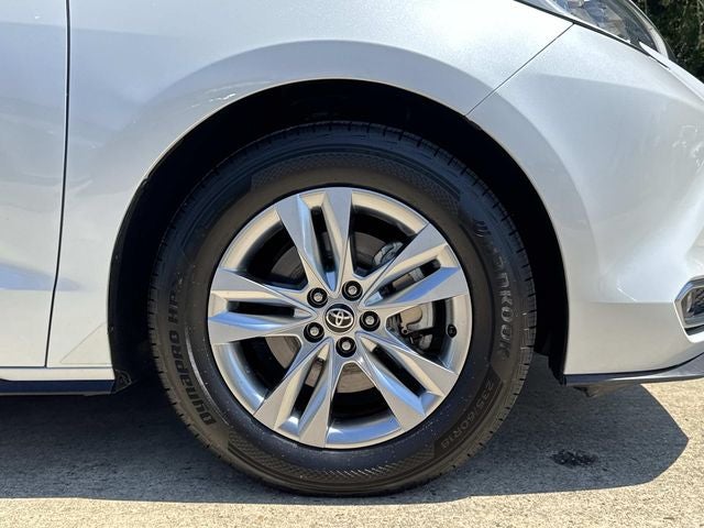 2022 Toyota Sienna Limited 7 Passenger