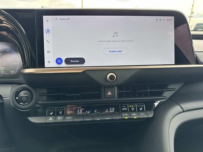 2025 Toyota Crown Signia Limited