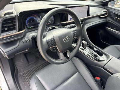 2025 Toyota Crown Signia Limited