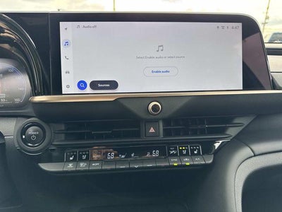 2025 Toyota Crown Signia Limited