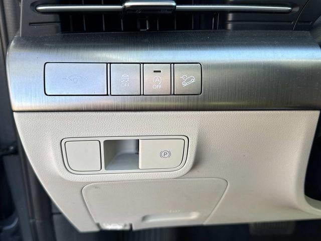 2024 Hyundai Kona SE