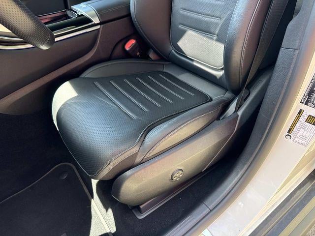 2025 Mercedes-Benz GLC GLC 300