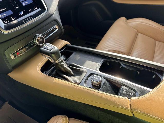 2022 Volvo XC90 T6 Inscription