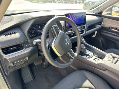 2026 Toyota Grand Highlander Hybrid LE