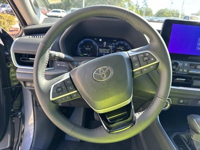 2026 Toyota Grand Highlander Hybrid LE