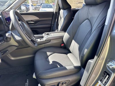 2026 Toyota Grand Highlander Hybrid LE
