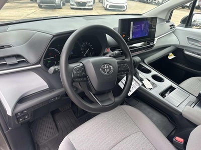 2026 Toyota Sienna LE